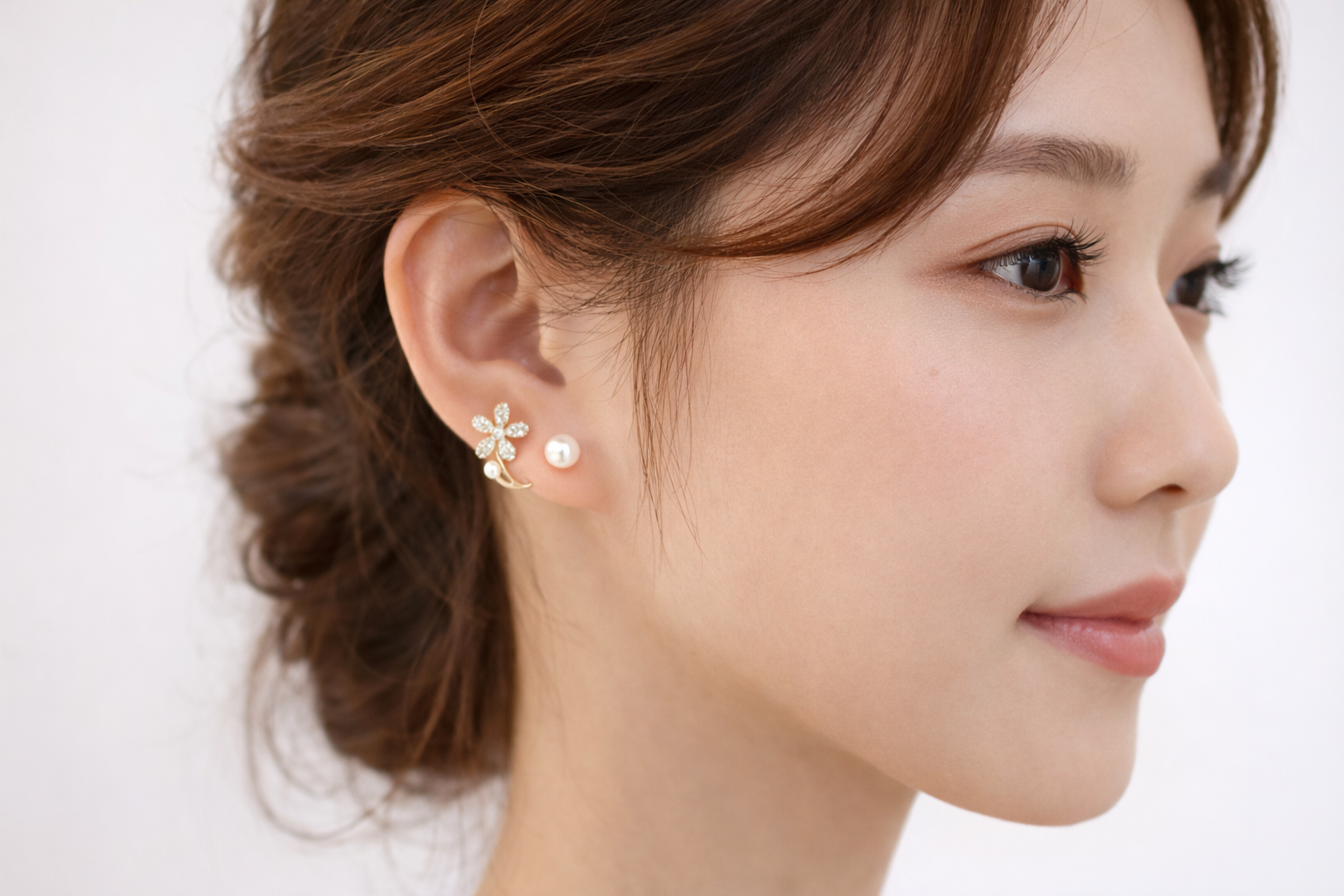 Ourums Gold Flower Pearl Stud