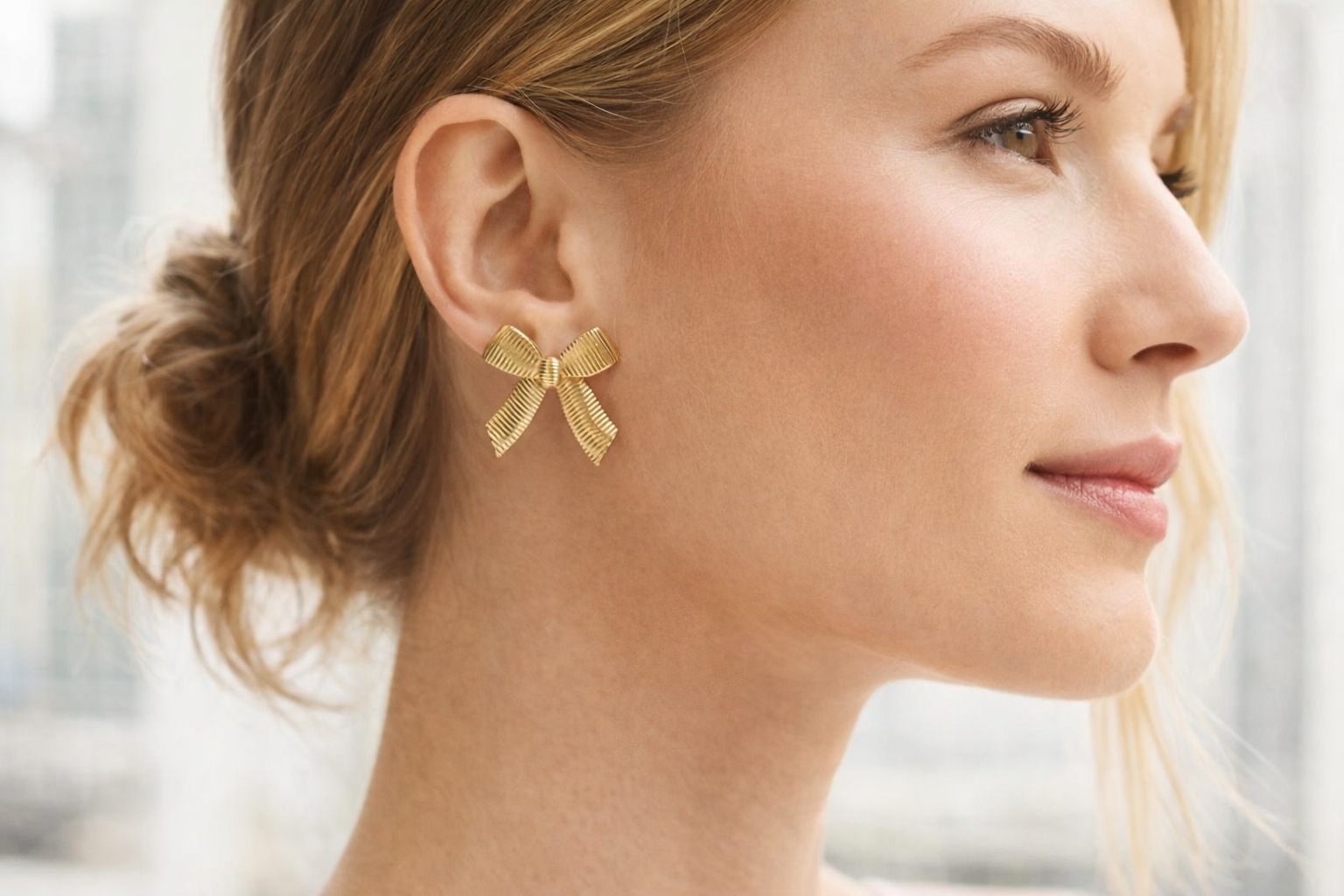 Ourums Bow Stud Earrings
