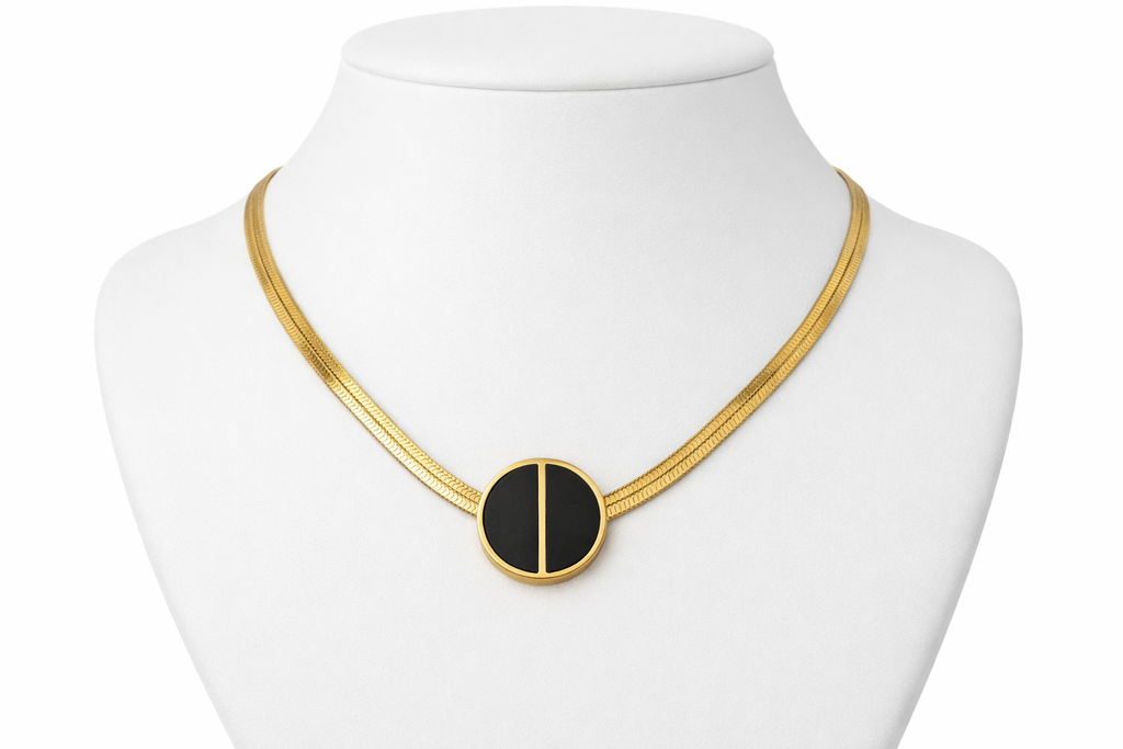 Ourums Black Gold collar Necklace