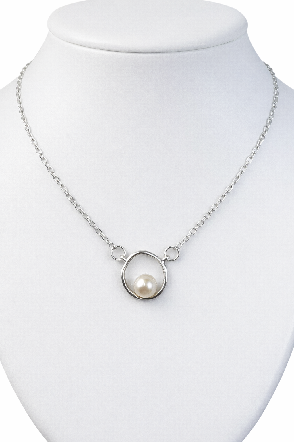 Ourums Pearl Circle Necklace