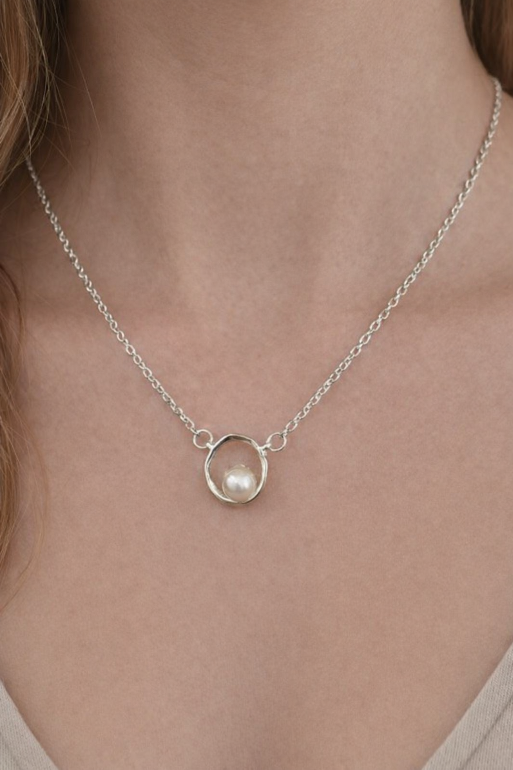 Ourums Pearl Circle Necklace