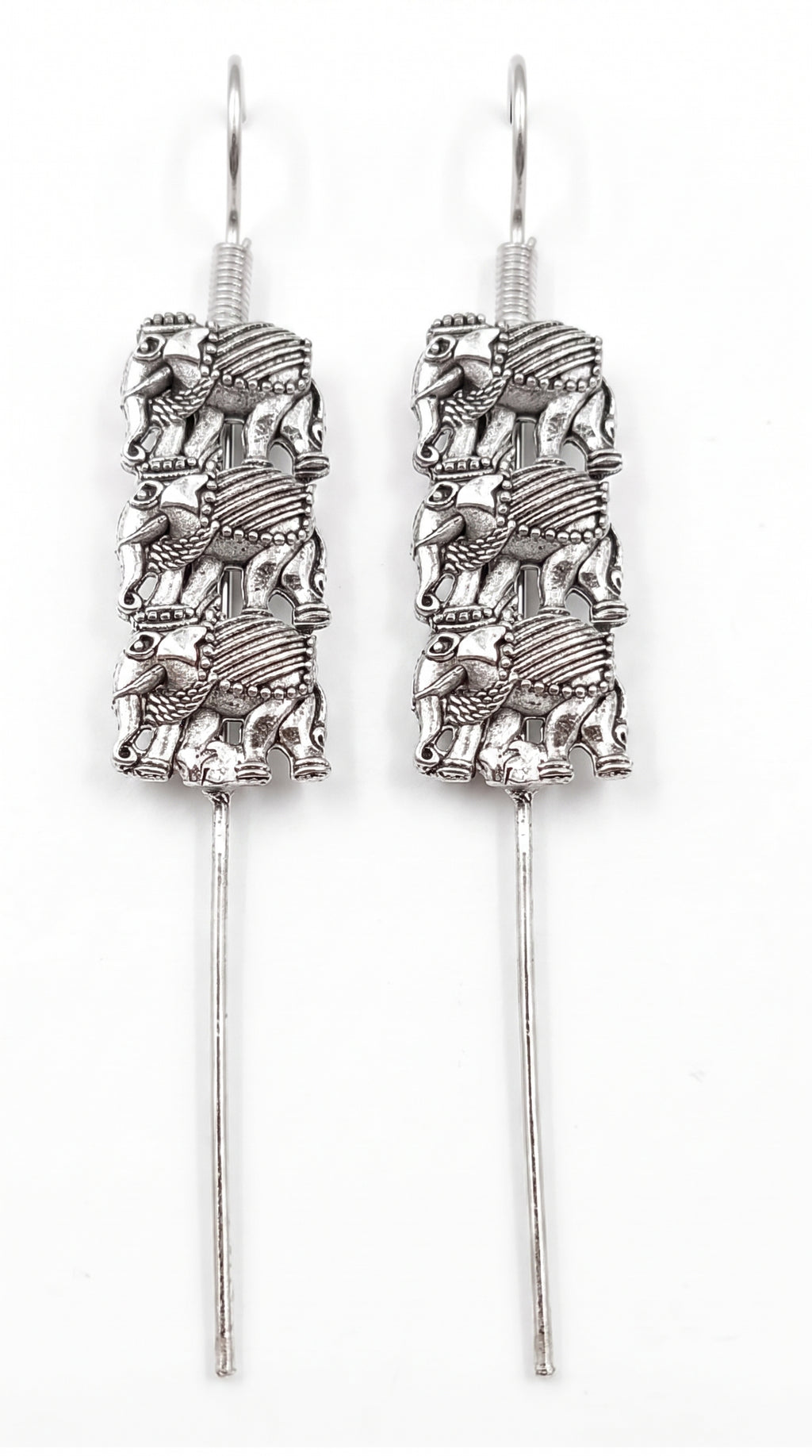 Ourums Oxidised Plated Elephant Earcuff