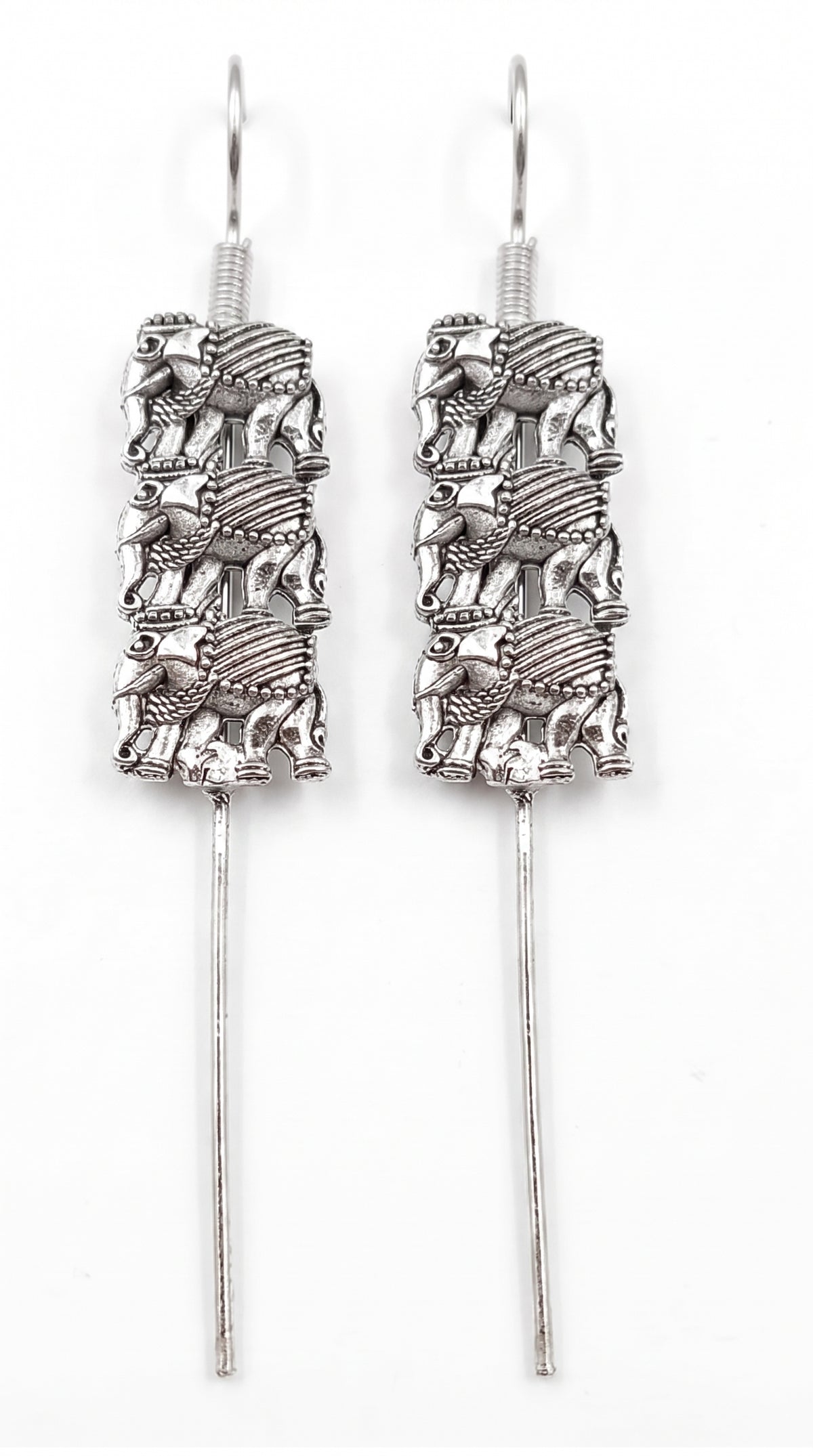 Ourums Oxidised Plated Elephant Earcuff